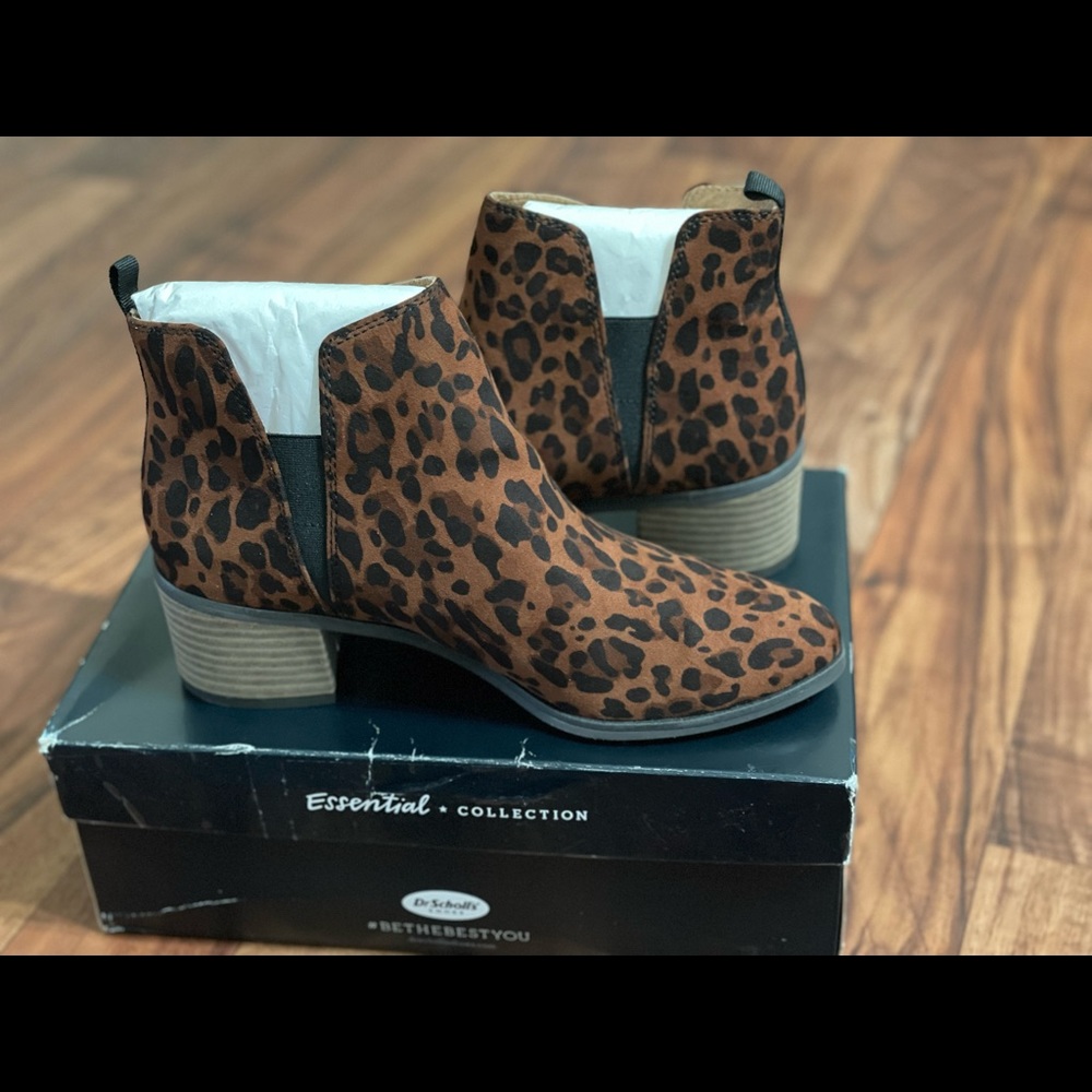 Dr.Scholl's
•Teammate
•LEOPARD BOOTIES
•9M